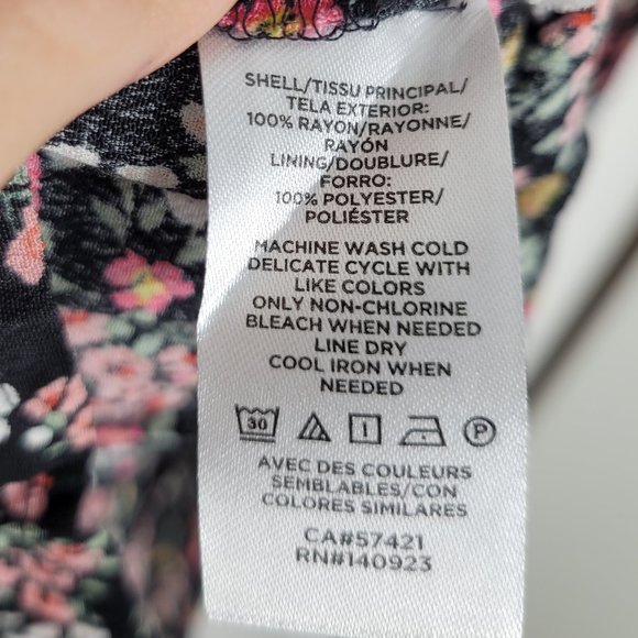 Loft Women's Black Floral Short Sleeve Side tie Wrap-Front V-Neck Romper Dress 0 - Picture 10 of 11